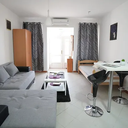 Iva Studio-apartment * Kladovo