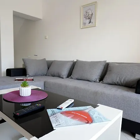 Iva Studio-apartment Apartment